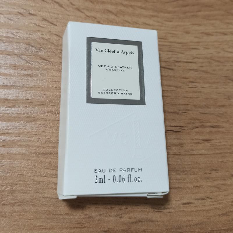 Van Cleef & Arpels Orchid Leather 2ml hivatalos parfüm minta, Van Cleef & Arpels Orchid Leather 2ml campione di profumo ufficiale, Van Cleef & Arpels Orchid Leather 2ml amostra oficial de parfym, Van Cleef & Arpels Orchid Leather 2ml Officiell parfym